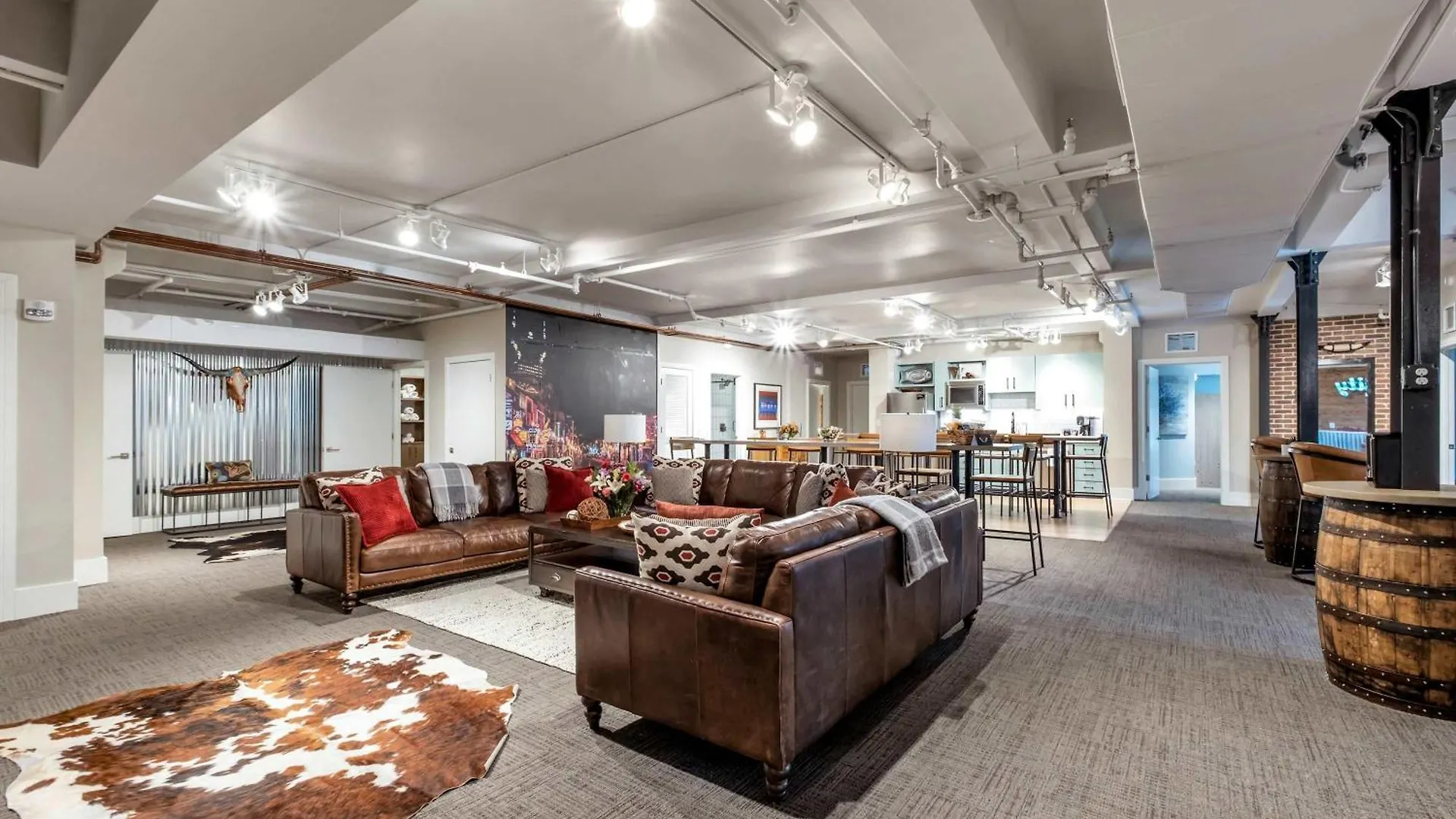 Apartment Nashville Honky Tonk Suite 6 Bedroom By Maddox Hotel United States