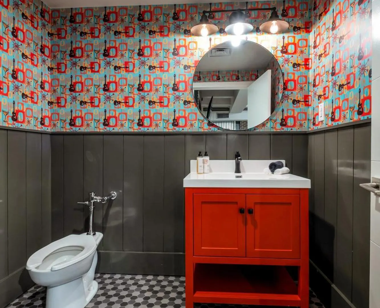 Nashville Honky Tonk Suite 6 Bedroom By Maddox Hotel 0*,  United States